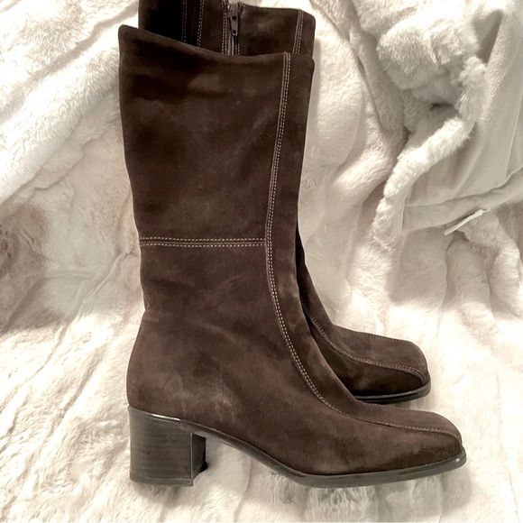 La CANADIENNE Shoes - La Canadienne suede mid calf boots
